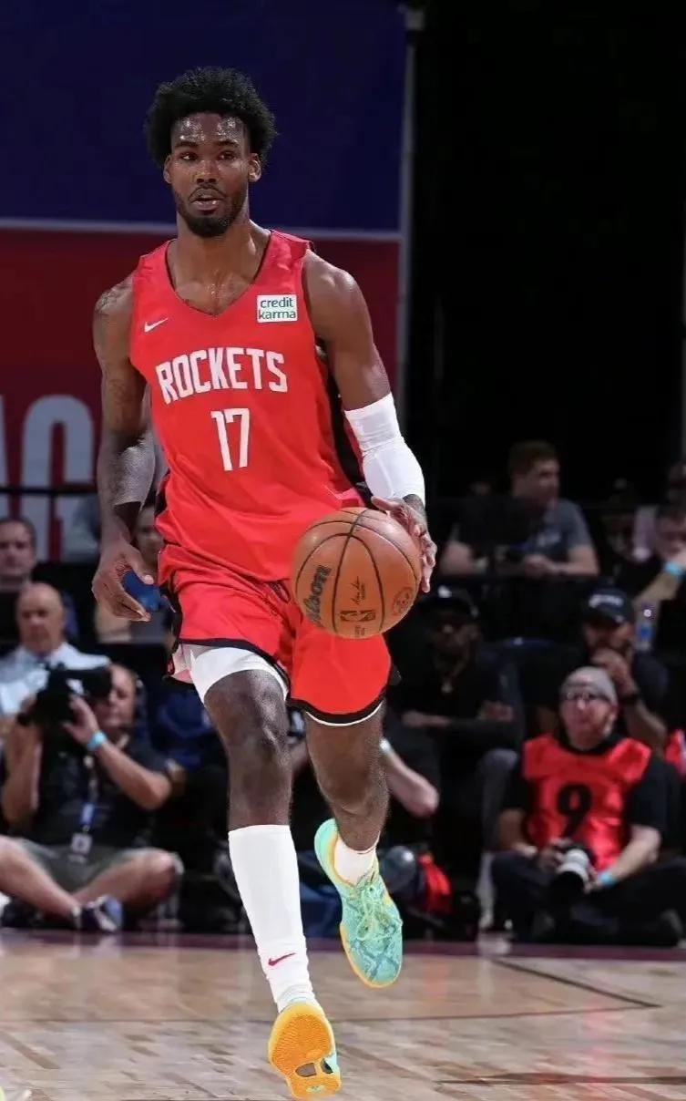 火箭队屡克强敌，盘点球员数据进步