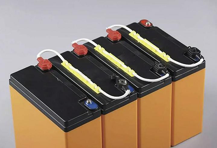 电动车灯亮不走灯关就走怎么回事,电动车充满不变灯怎么办