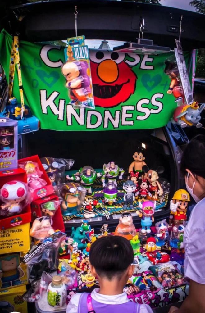 后备箱摆摊100种方法,后备箱摆摊卖什么东西好