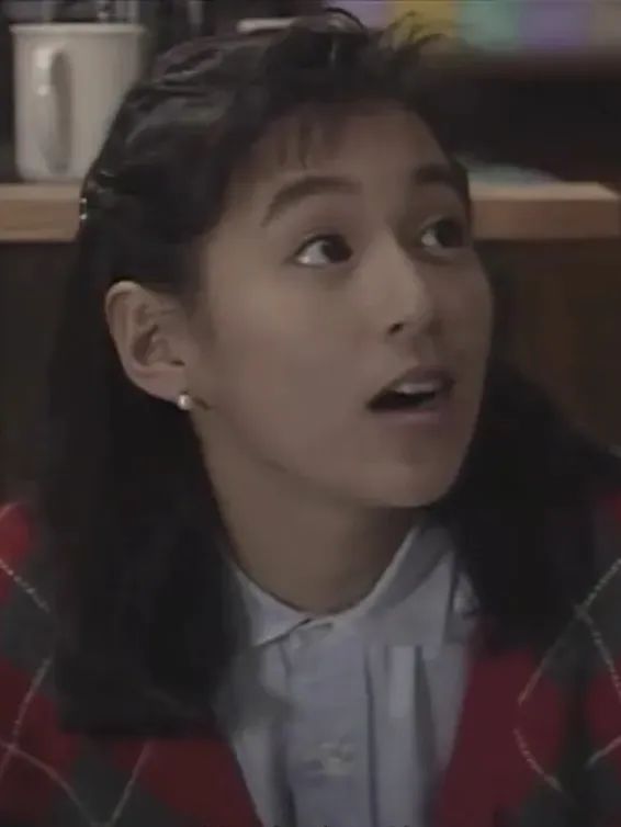 东京爱情故事赤名莉香穿搭,东京爱情故事里的赤名莉香