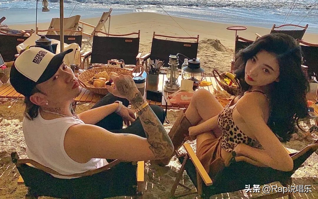 易梦玲明星同框合影,王嘉尔谈易梦玲