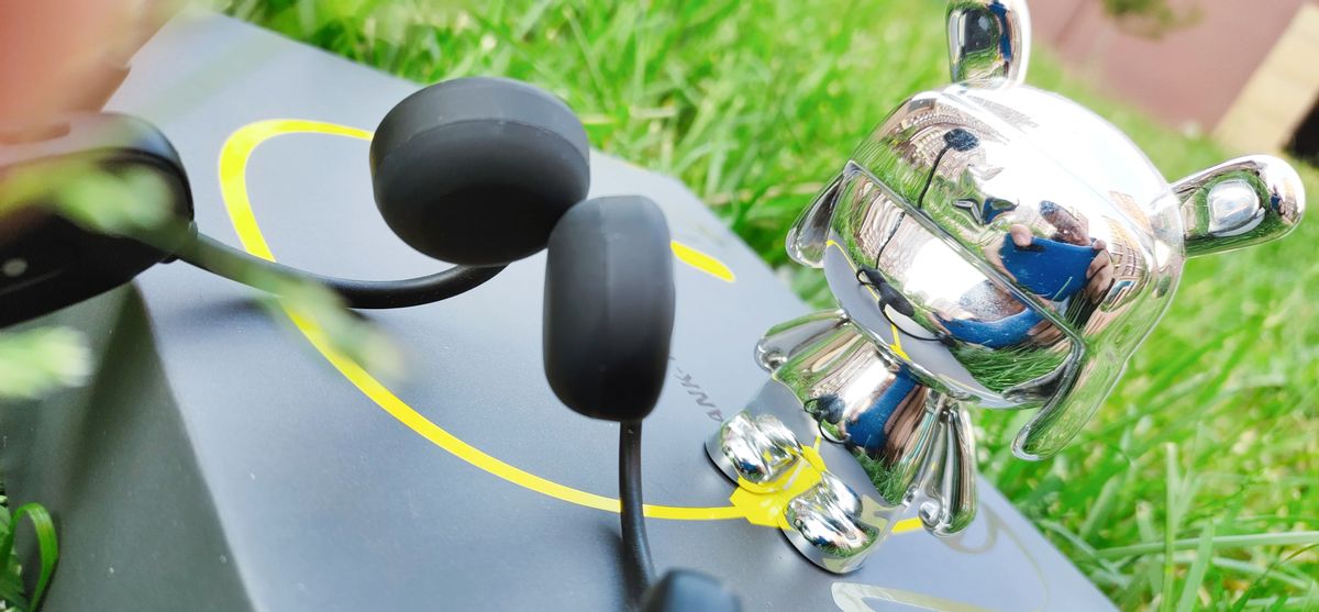 麦克风邂逅骨传导，高效办公实用性全面升级