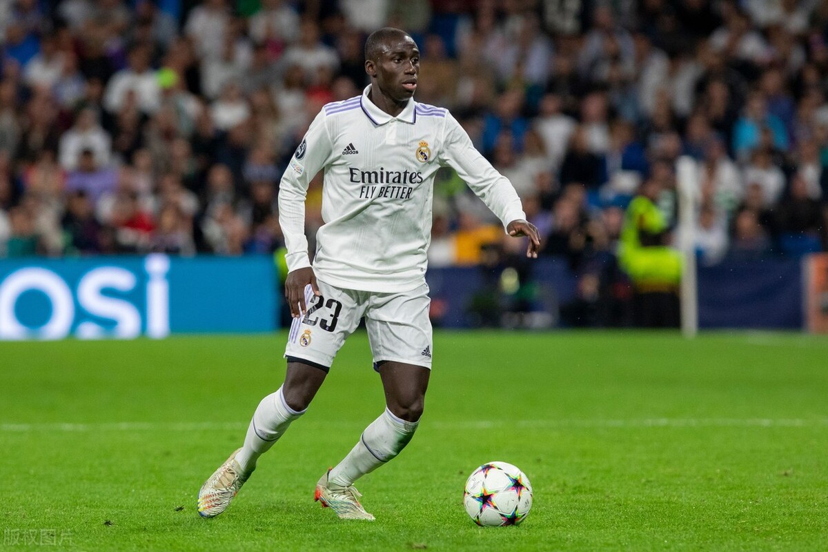 皇家马德里队vs皇家社会比赛时间,欧冠皇马vs埃因霍温比赛集锦