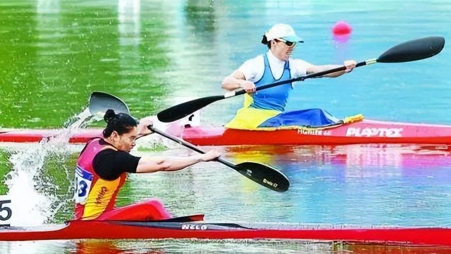 85年南京玄武湖水上运动皮划艇,水上运动皮划艇