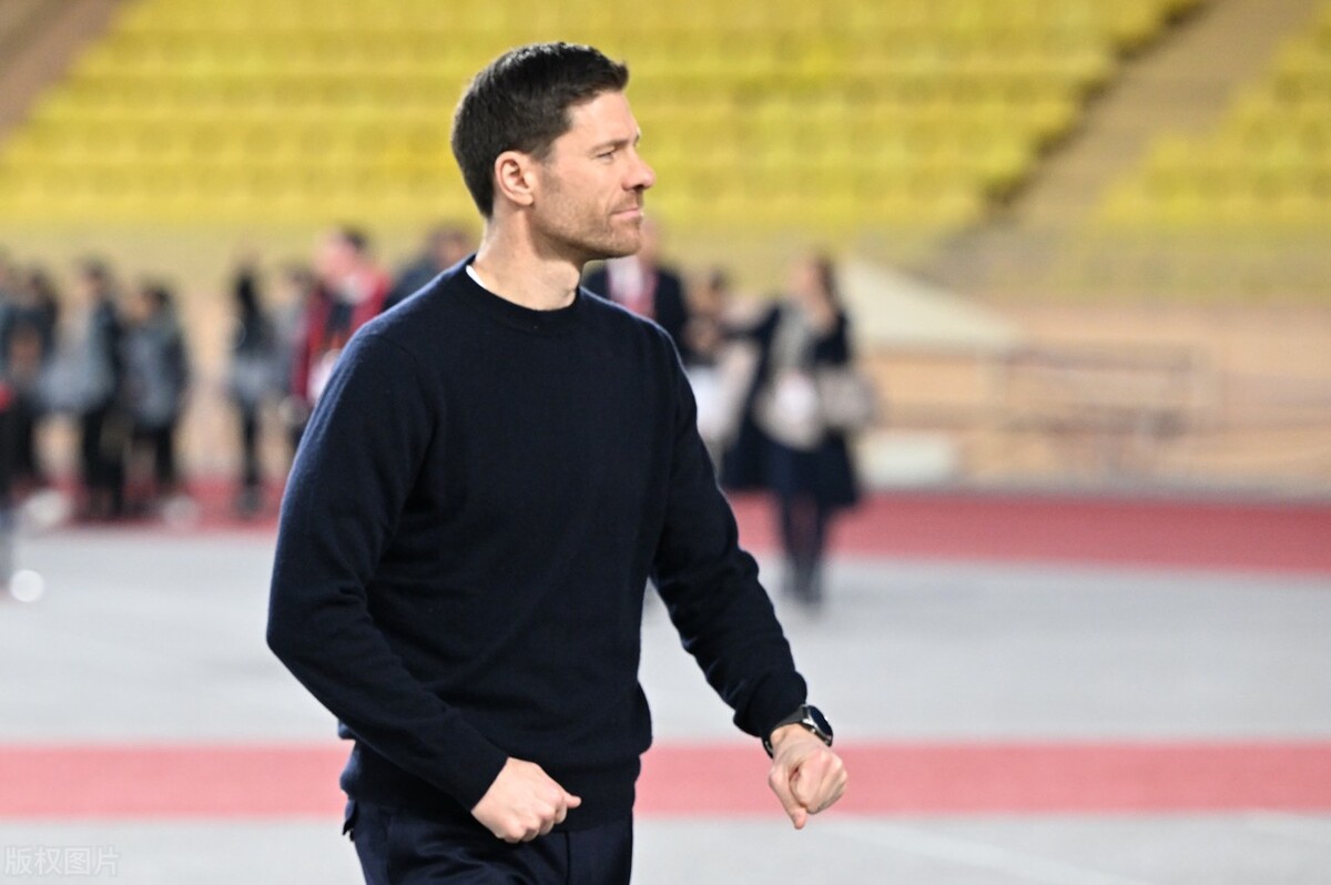 0:1爆冷大巴黎,3比0击败莱比锡首次进入欧冠决赛