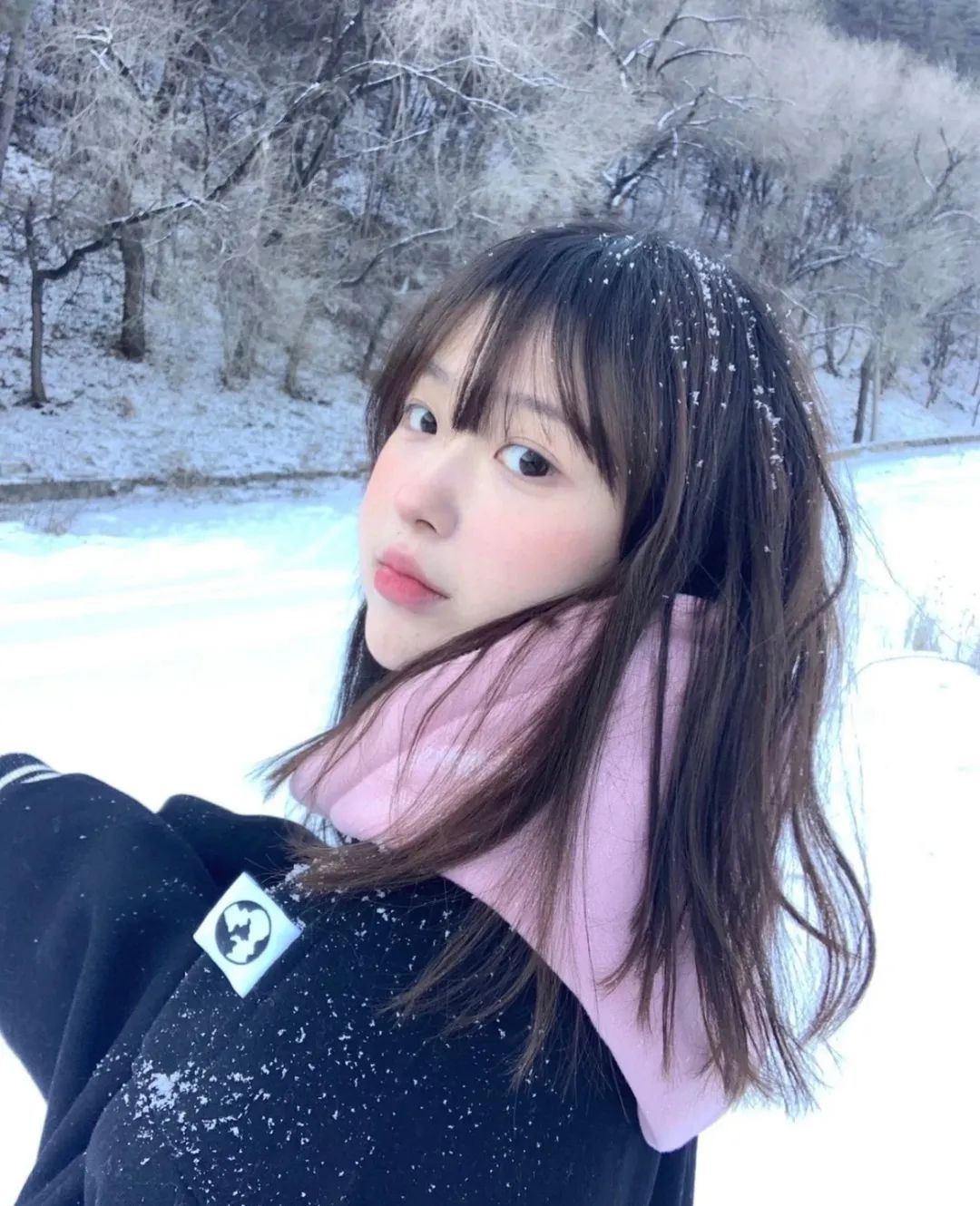 2021减龄最火发型齐刘海,减龄短发18岁