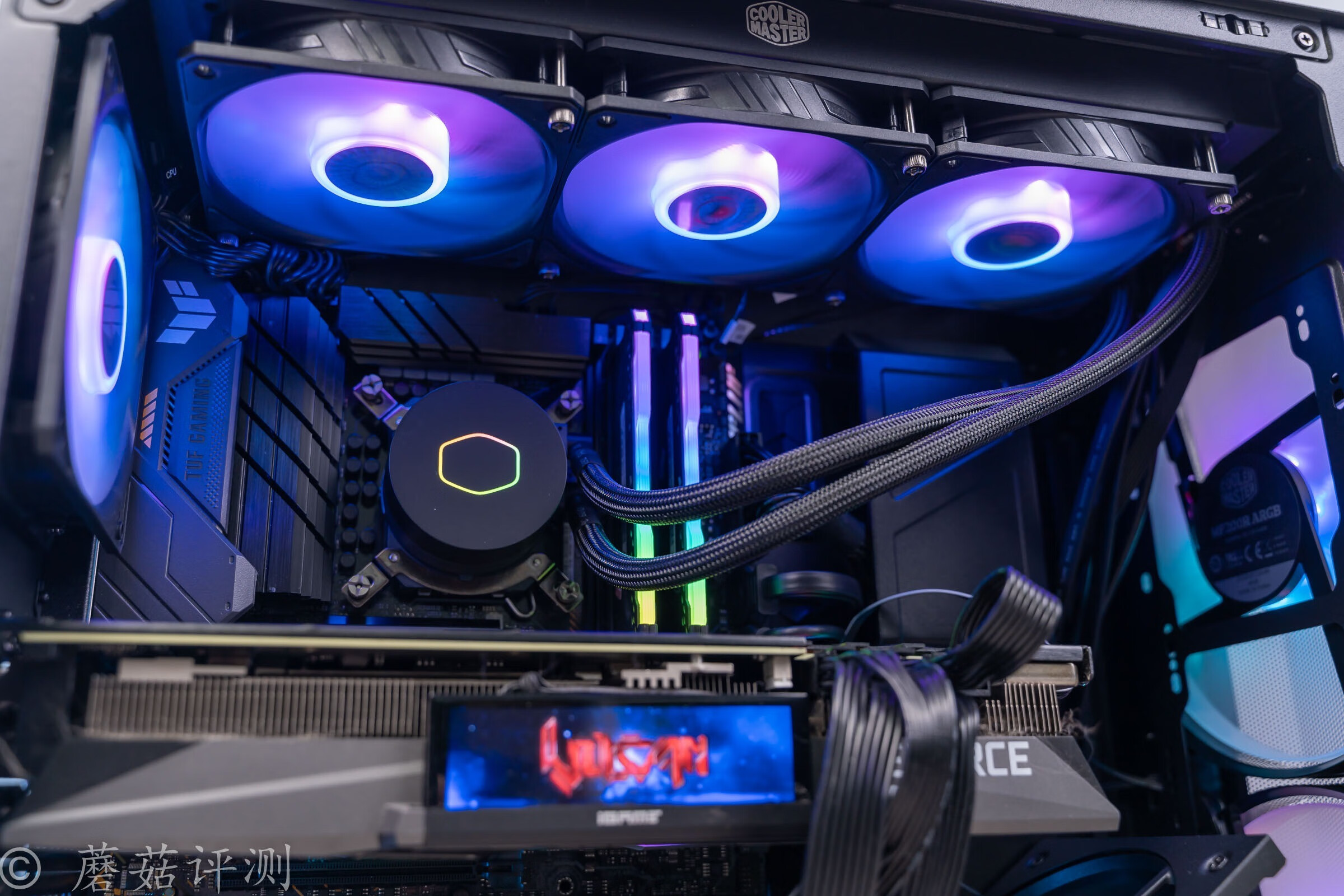 连续多日的高温，让朋友家的主机燥热难耐、更换机箱散热后获新生