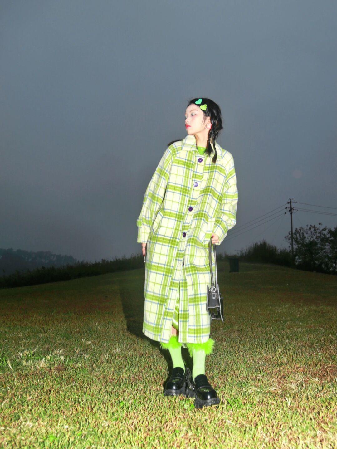 冬天穿什么大衣比较好看20岁,大衣穿搭怎么拍出韩剧女主的感觉