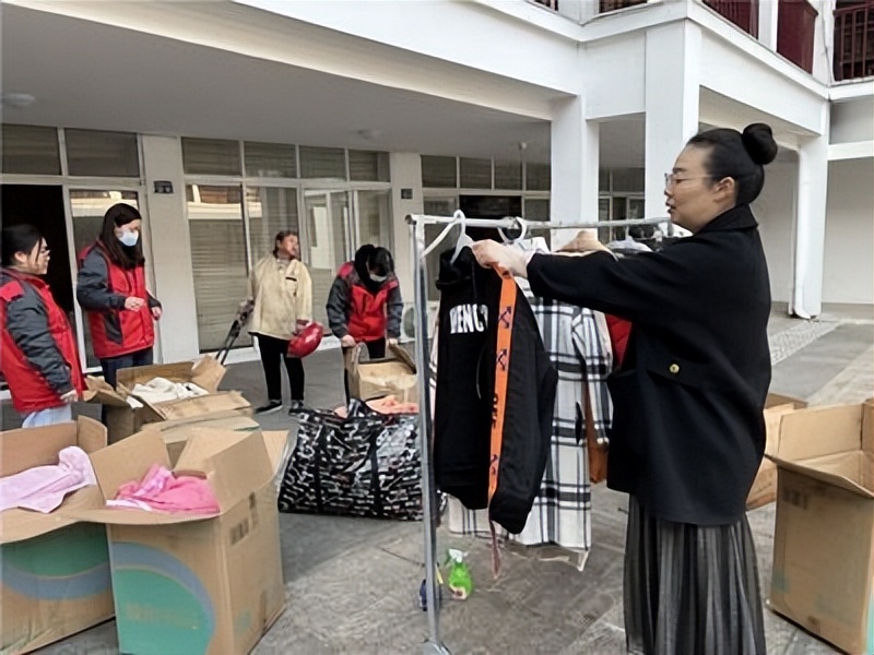 衣服不合适换货了后还能选退货吗,网购发现不合格直接退货