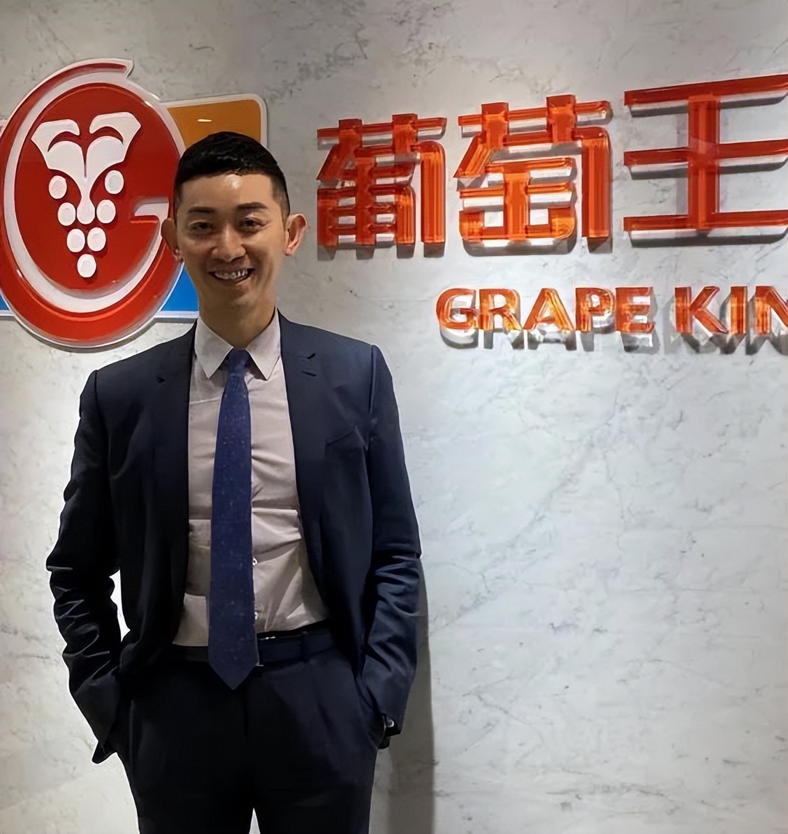 兄弟内斗，姐姐让儿子改姓，主打益生菌的葡萄王第三代由谁接班？