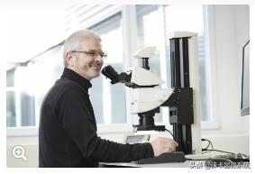 如何使显微镜工作场所符合人体工学