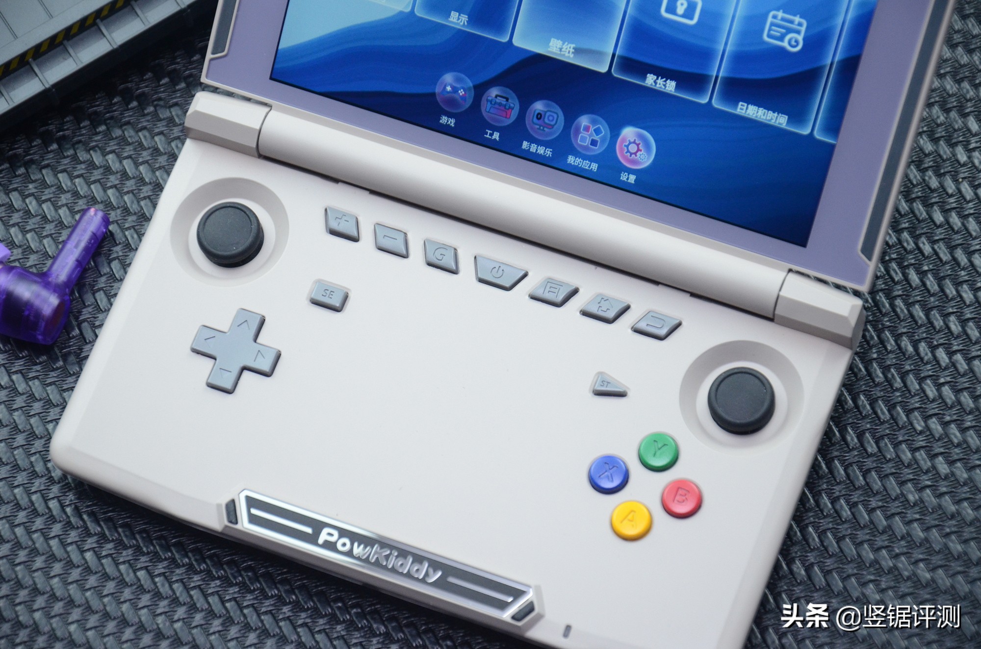 黑狮x18s发布,黑狮x18掌机玩塞尔达传说旷野之息