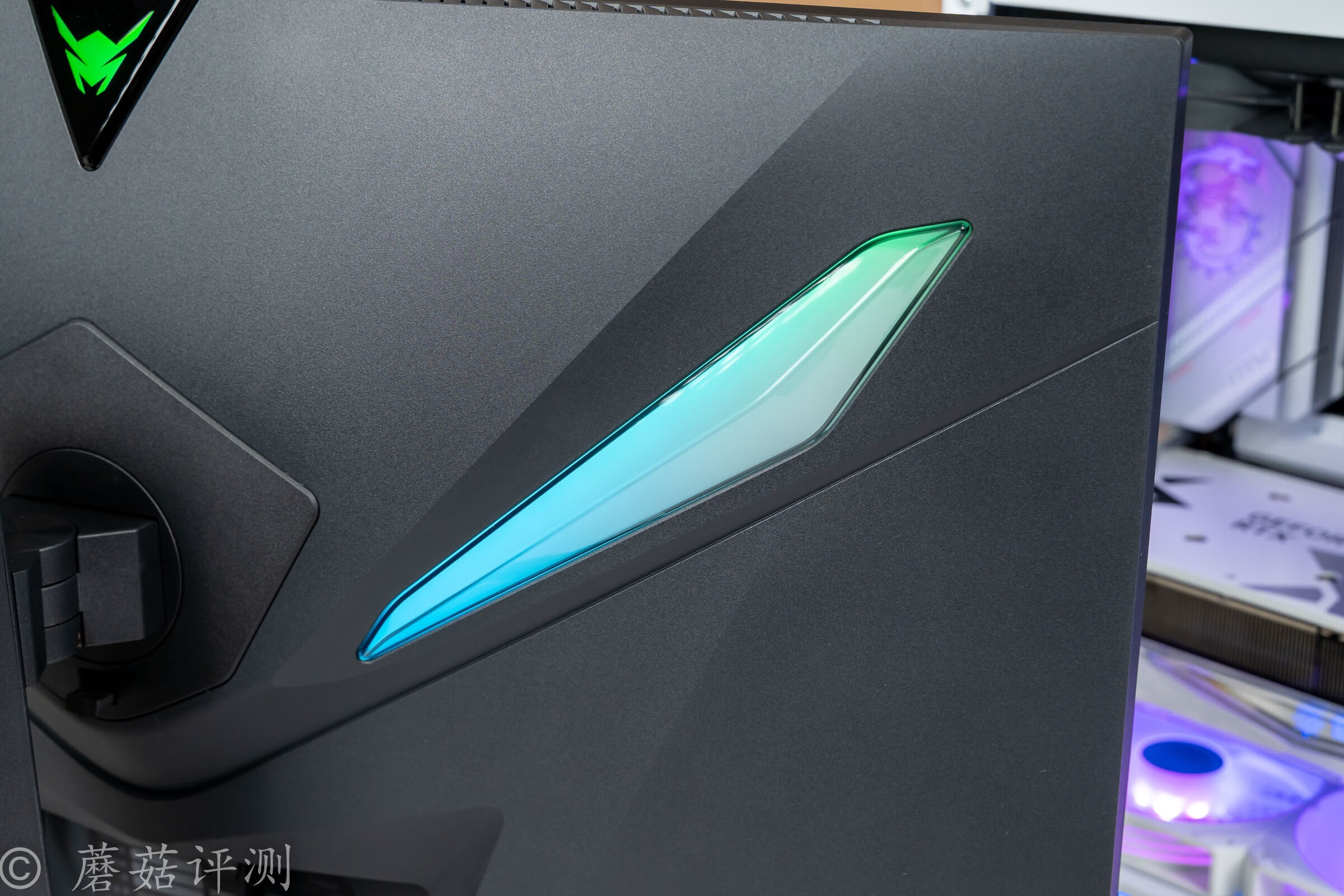 蚂蚁电竞4k144hz显示器评测,蚂蚁电竞32寸200hz显示器评测