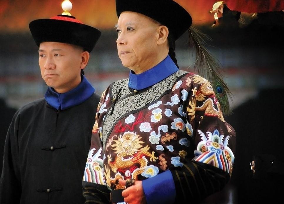 “她”切除了阴茎和*丸睾**，却成了“太监”，变性和阉是一回事儿？