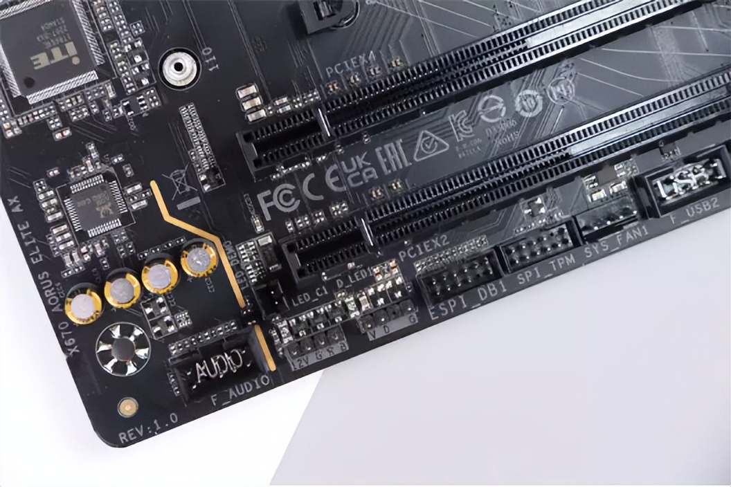 技嘉x670和b650主板区别,技嘉x670小雕支持固态pcie5.0