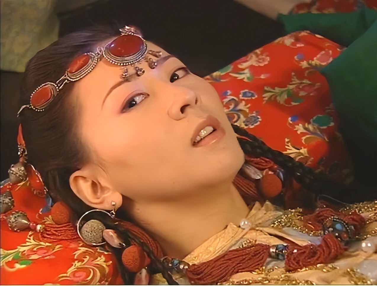 19年后再看汤加丽,为艺术献身成史上第一位人体模特,她做错了