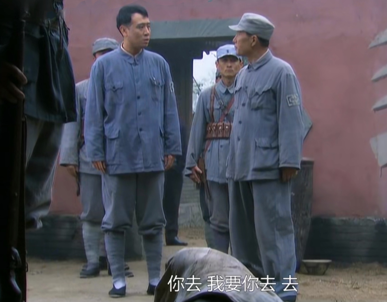 历史的天空姜大牙找军长和政委,历史的天空姜大牙火车站送军长