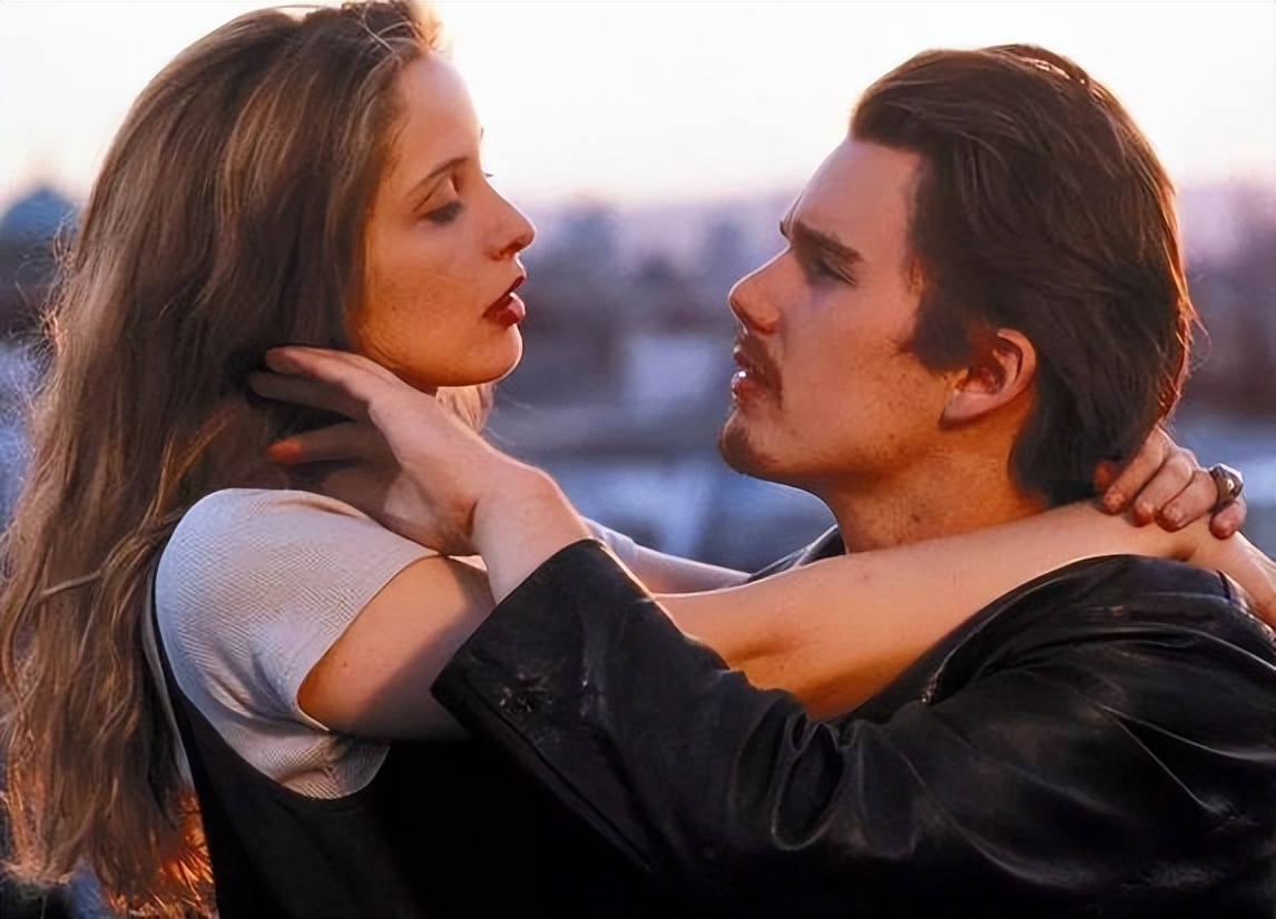 *人用成品**年销售量达千亿，女性是购买主力军