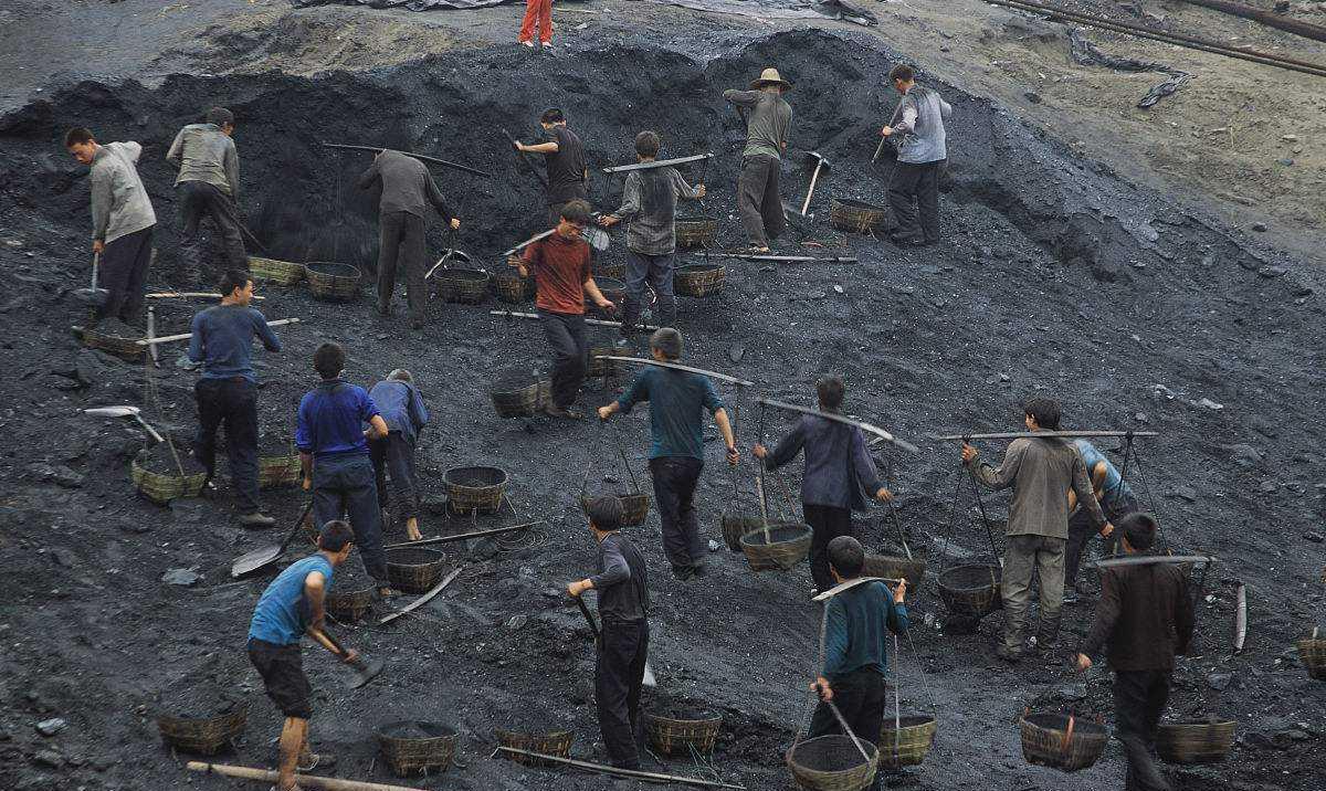 军舰岛中国人不可遗忘的历史,日本军舰岛的真实历史