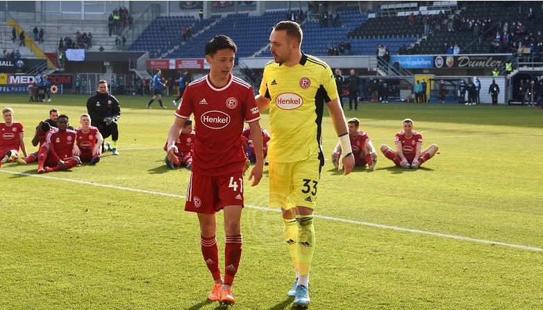 德乙一队惊现三位日本球员首发，一人是德国混血，一人是日本国脚