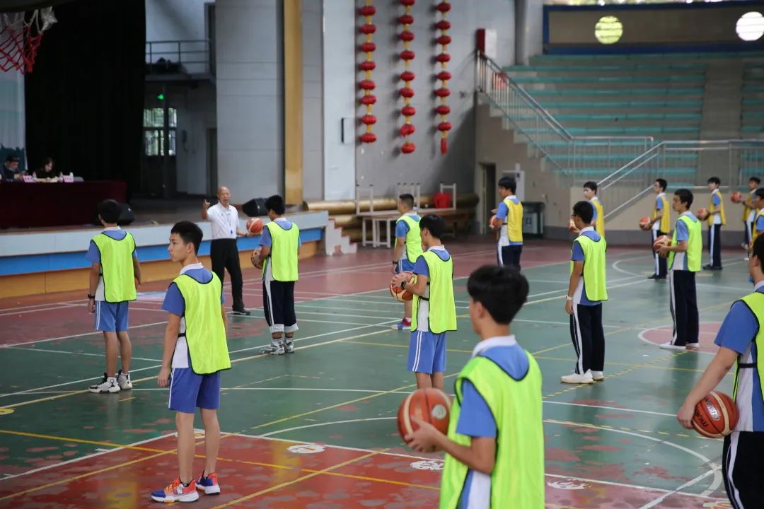 深圳光明高级中学体育场,深圳光明高级中学校队