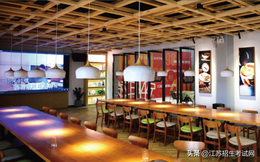 江苏建筑职业技术学院匠心筑梦,江苏建筑职业技术学院45周年