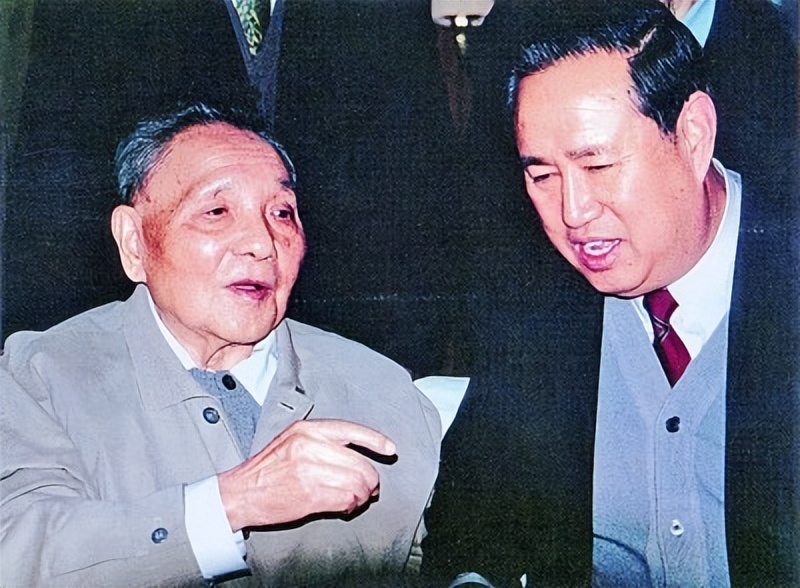 他官至副国级，曾任山东省委书记，晚年捐出200万稿费，享年92岁