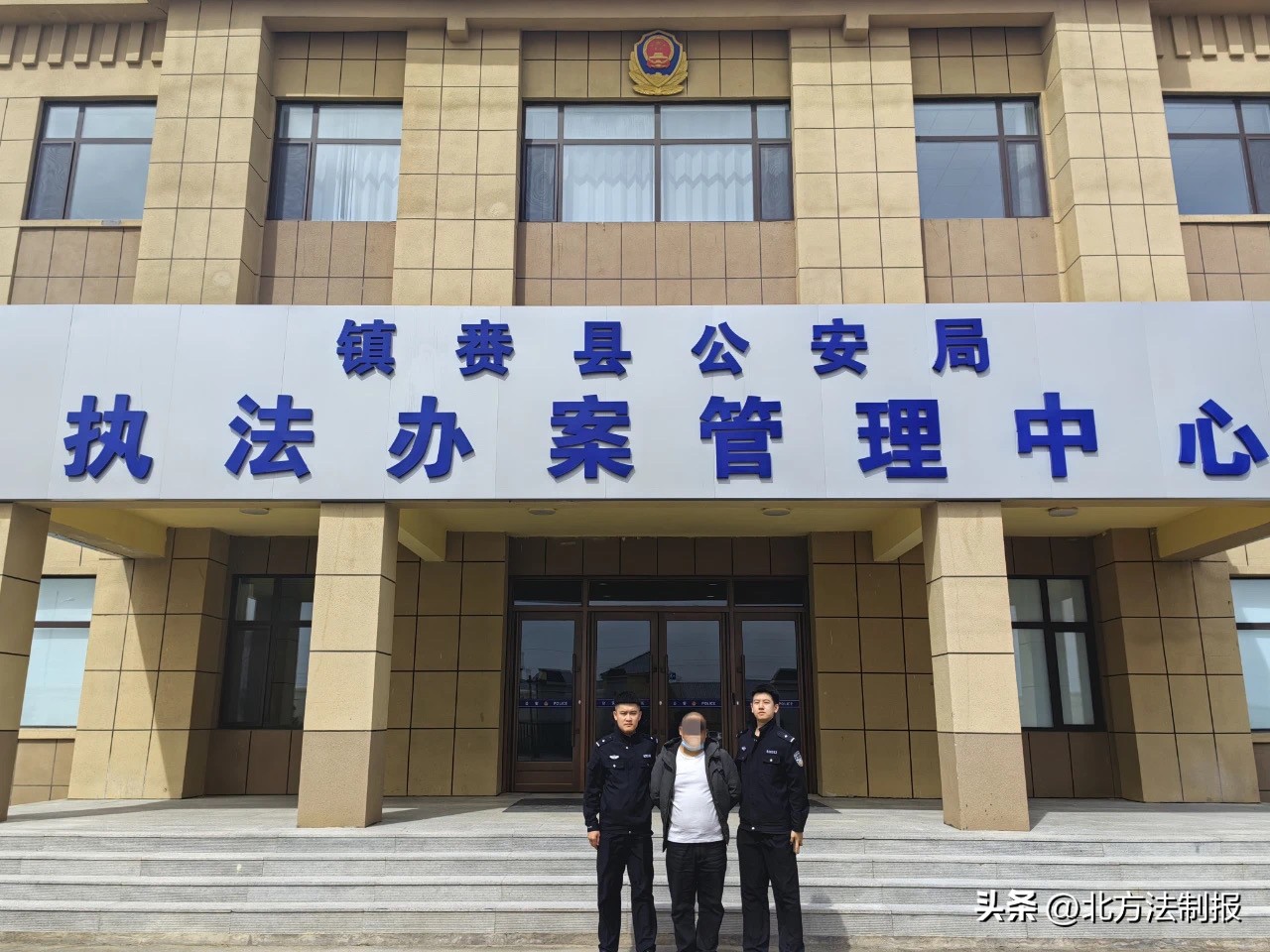 谎称代人办事骗取钱财构成行贿吗,谎称有关系替人办事诈骗钱财