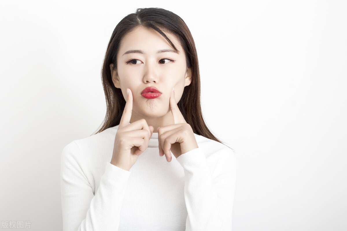 315攻略：面包发霉，消费者要求最少赔偿3000元，给还是不给？