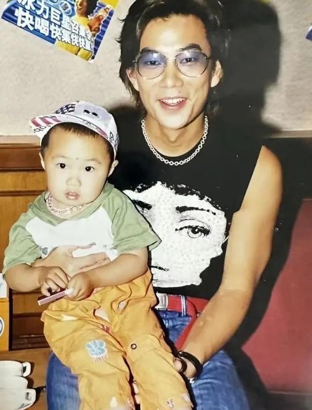 56岁任贤齐照片曝光,2024年任贤齐多大了