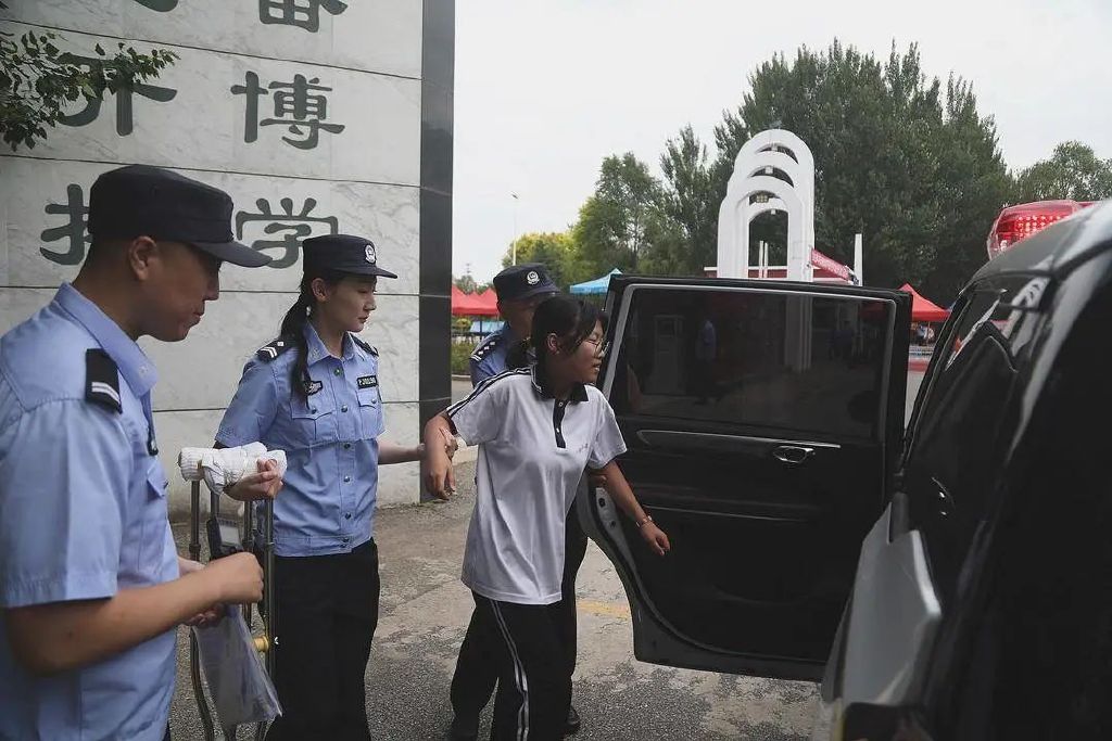 护航高考学子助力梦想冲刺,社会各界为高考学子护航助力