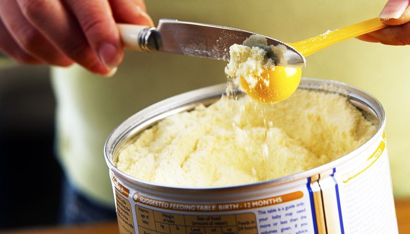 宝宝的奶粉怎么调换,宝宝换新奶粉怎么吃法