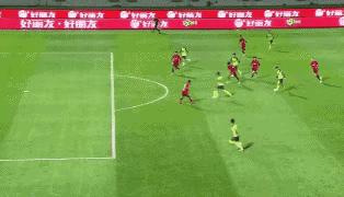 越位球员干扰门将进球怎么判,什么叫做越位