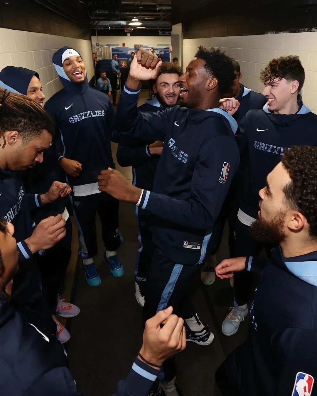 跟腱无对抗受伤,十字韧带撕裂跟腱断裂的nba球员