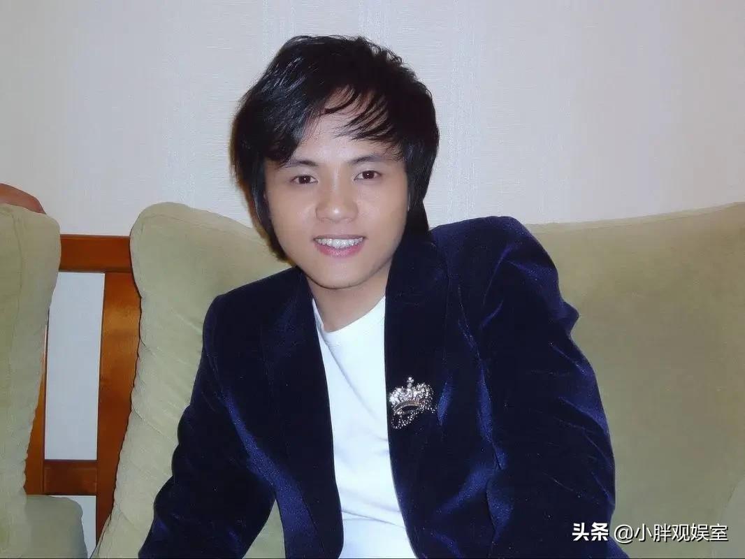 红遍全国的情歌王子郑源,22岁凭借一首歌赚上亿
