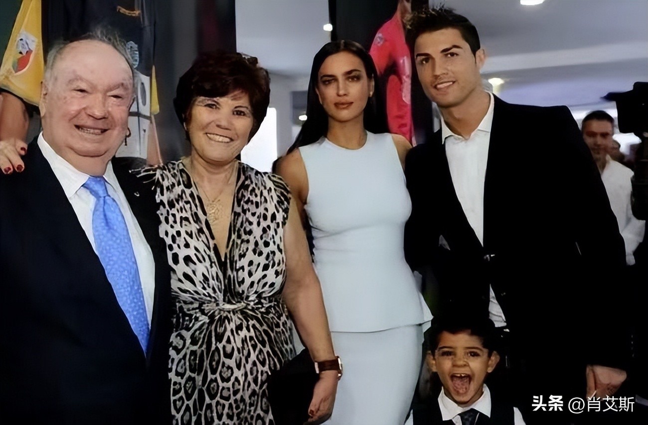 足坛射手榜贝利梅西c罗,足球三巨头梅西c罗内马尔