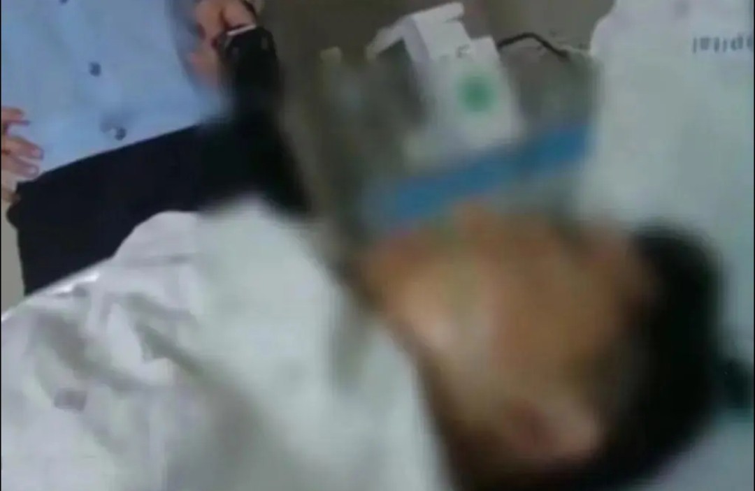 入室抢劫不成，残忍杀害夫妻二人，事后自残，终究是人性的泯灭