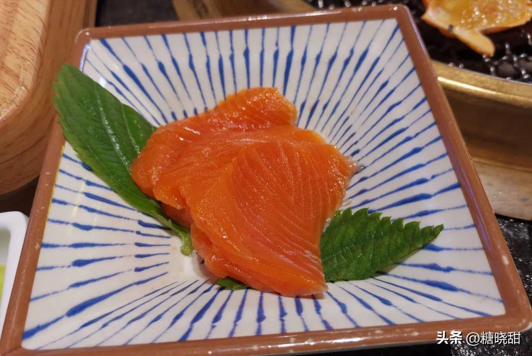 美食探店看着蒜蓉虾流口水,海鲜鲍鱼小龙虾螃蟹