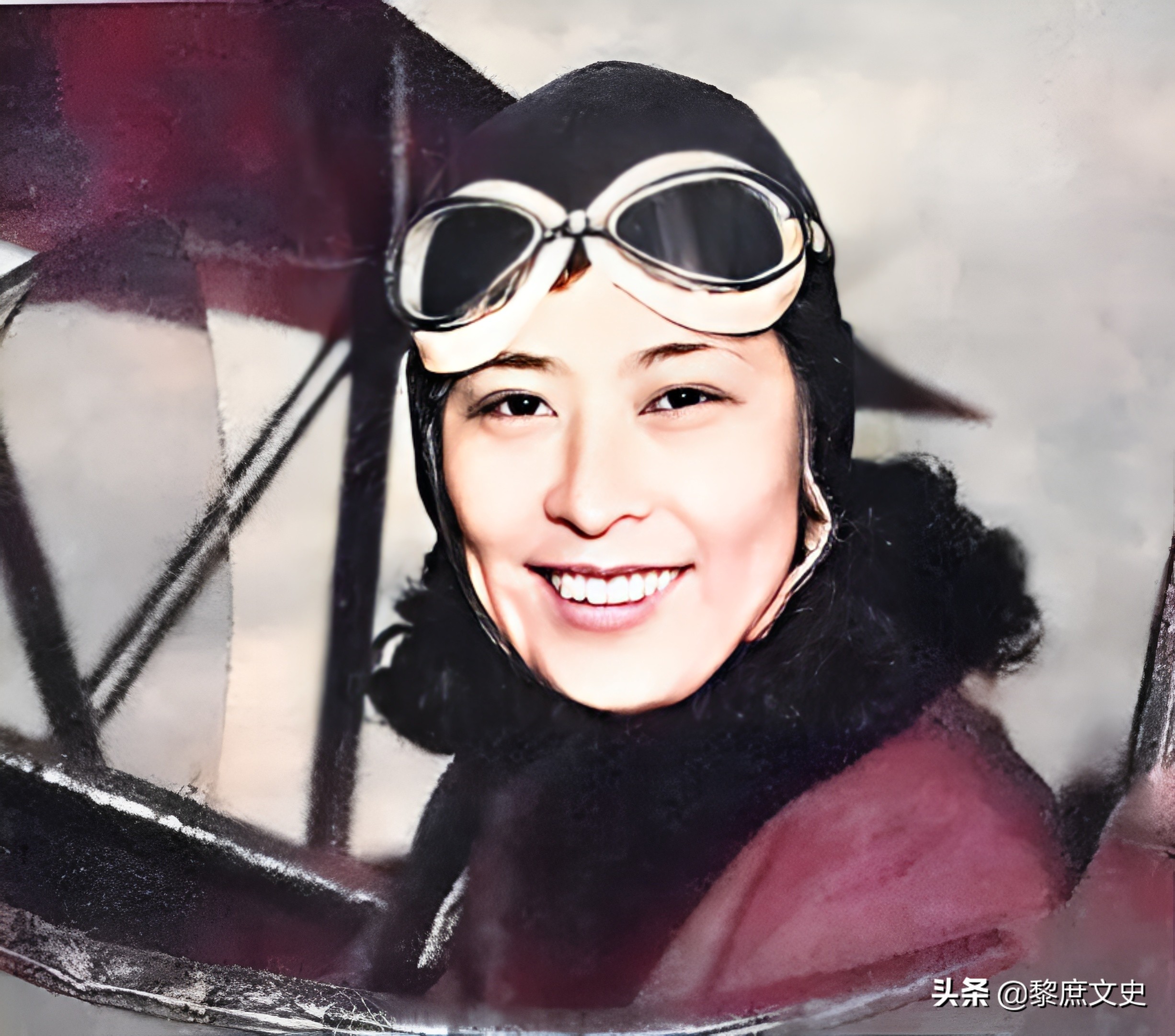 飞天名媛：她两次婚姻皆失败，66岁死在浴室，人生为何极其圆满