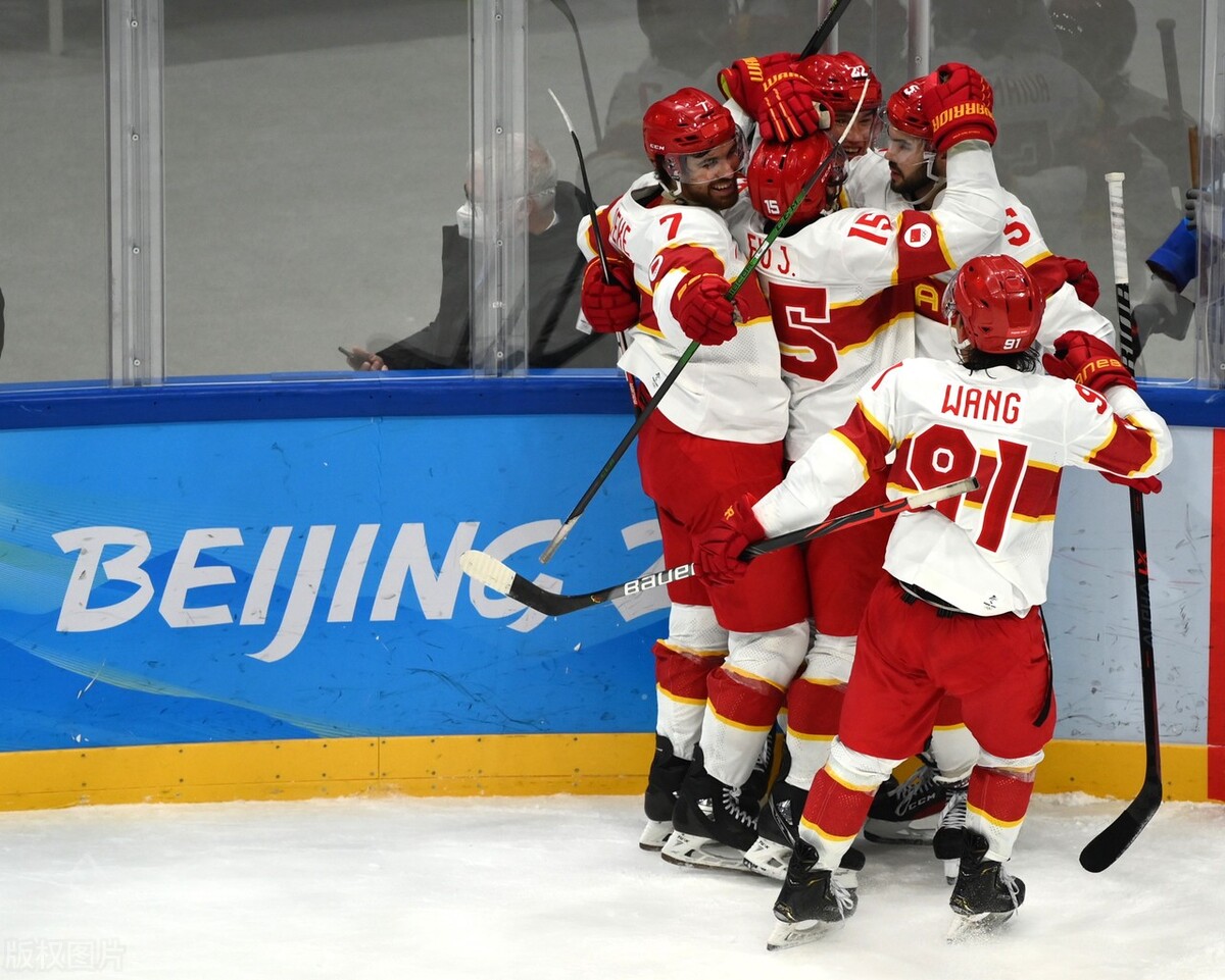 让义勇军进行曲响彻整个东京上空,让义勇军进行曲响彻东京语音