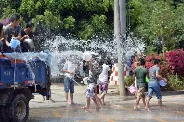 不是广西，不是贵州，三大全城狂欢的节日在云南