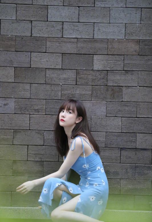 因整容毁掉前途的女星,整容改命的五位明星