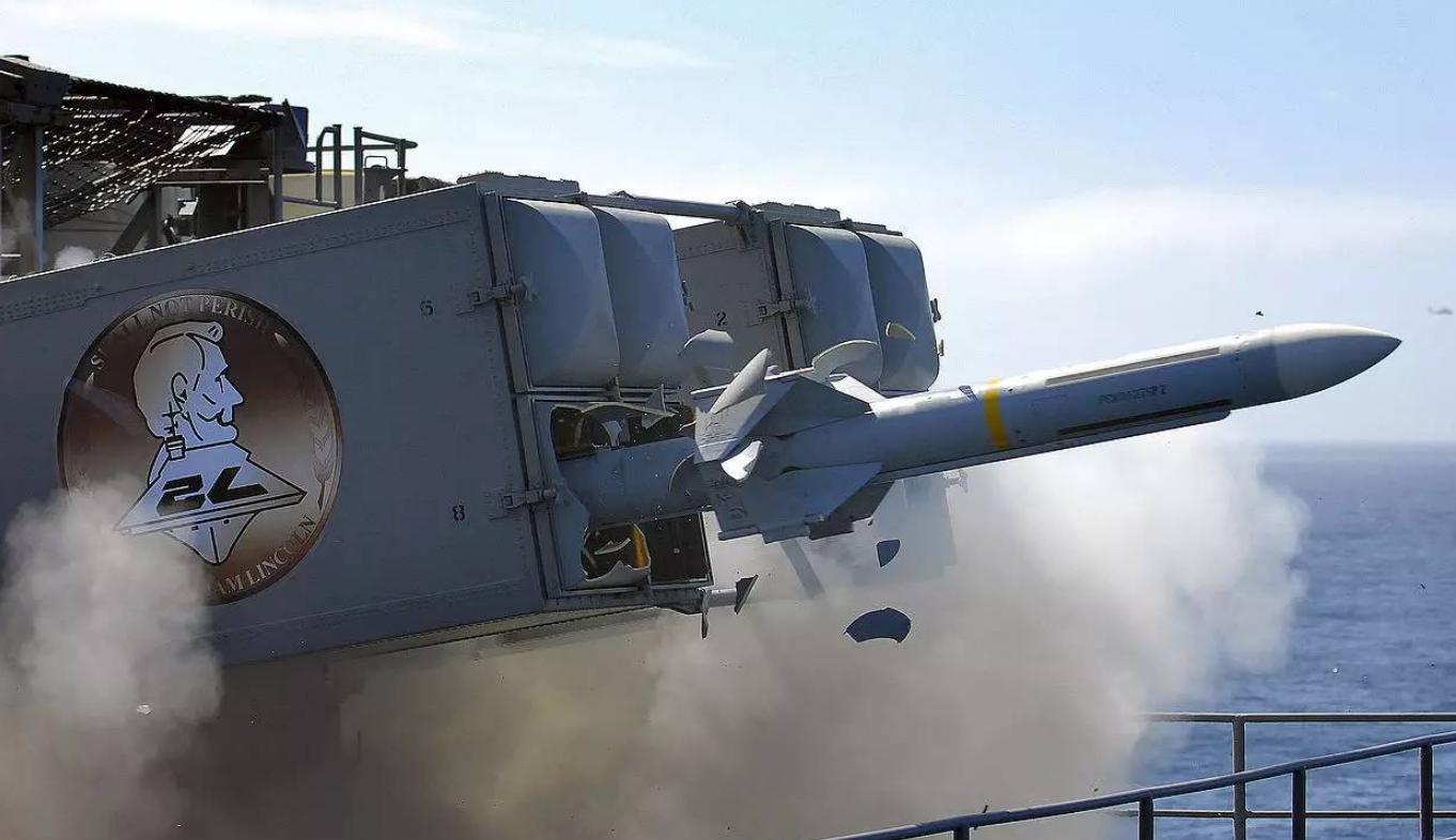 美国航母真正的实力,美国航母真的很难炸沉吗