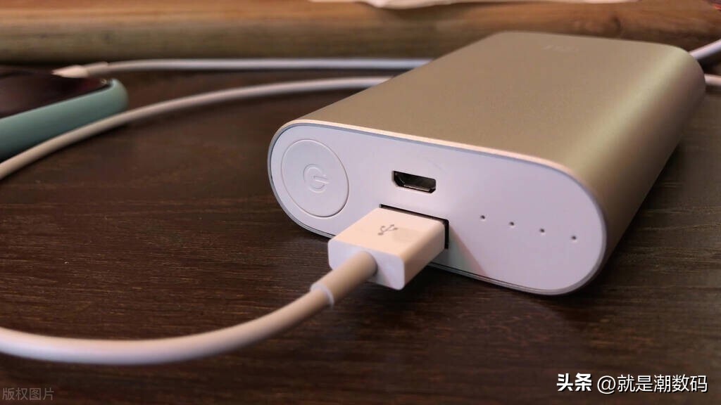 至为芯科技充电宝移动电源电池管理方案芯片IP5355的功能特征