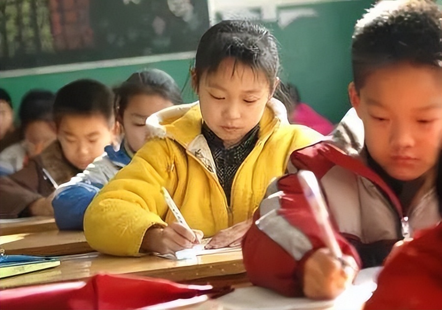 试卷介绍肖战,关于肖战的试卷题目