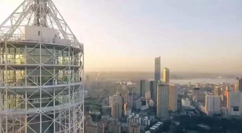 一轴四区最新规划,一轴两翼四区两谷发展格局