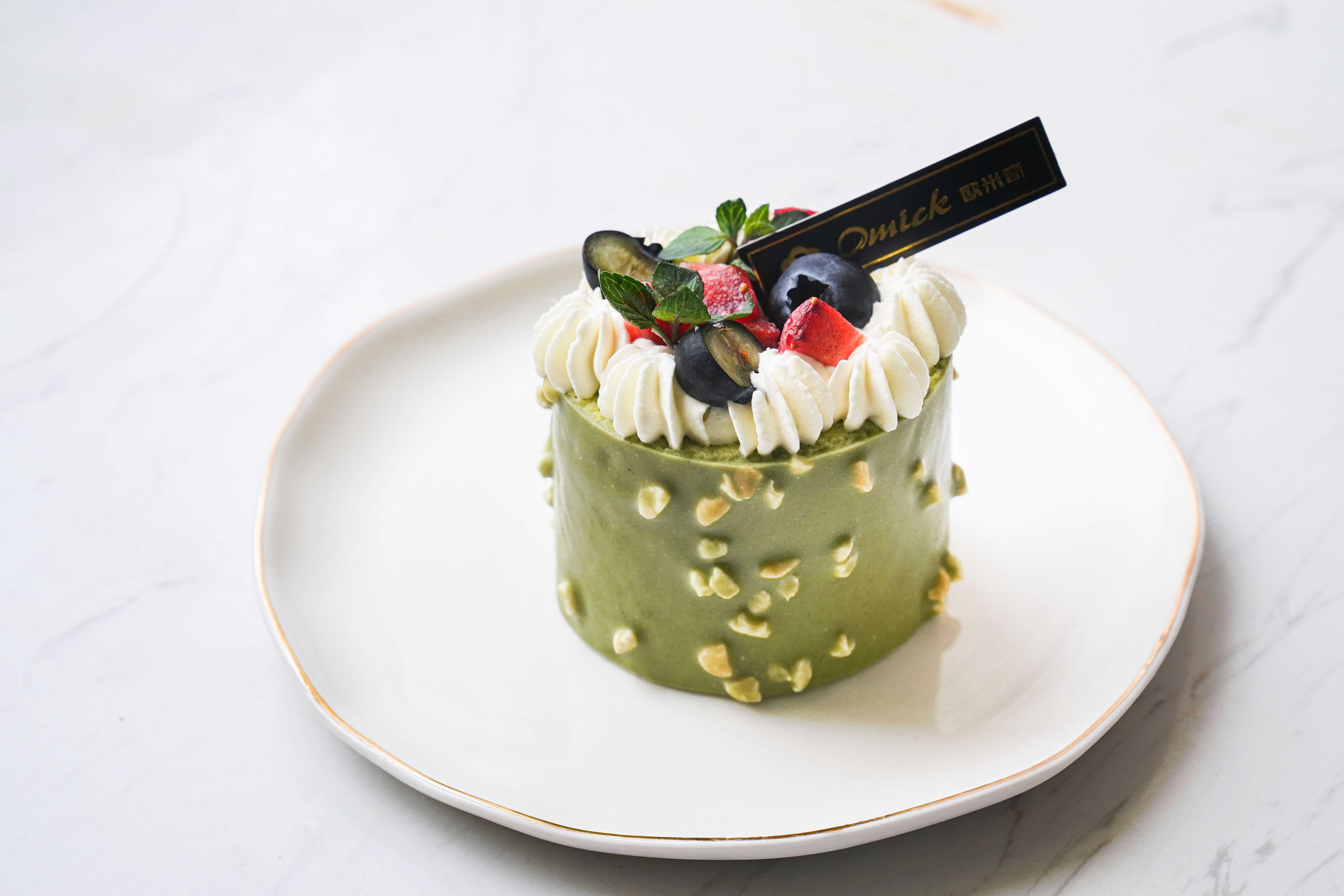 学蛋糕甜点师学费要多少钱,学甜点师多少钱