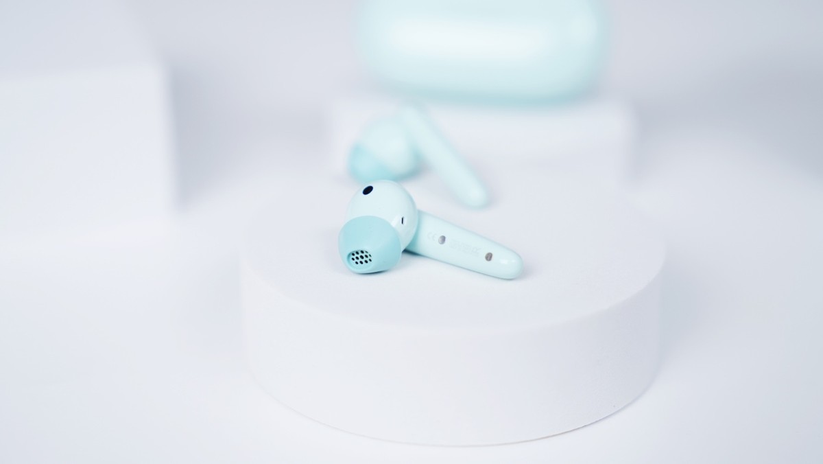 华为蓝牙耳机freebudsse音质评测,华为freebudsse2入耳测评