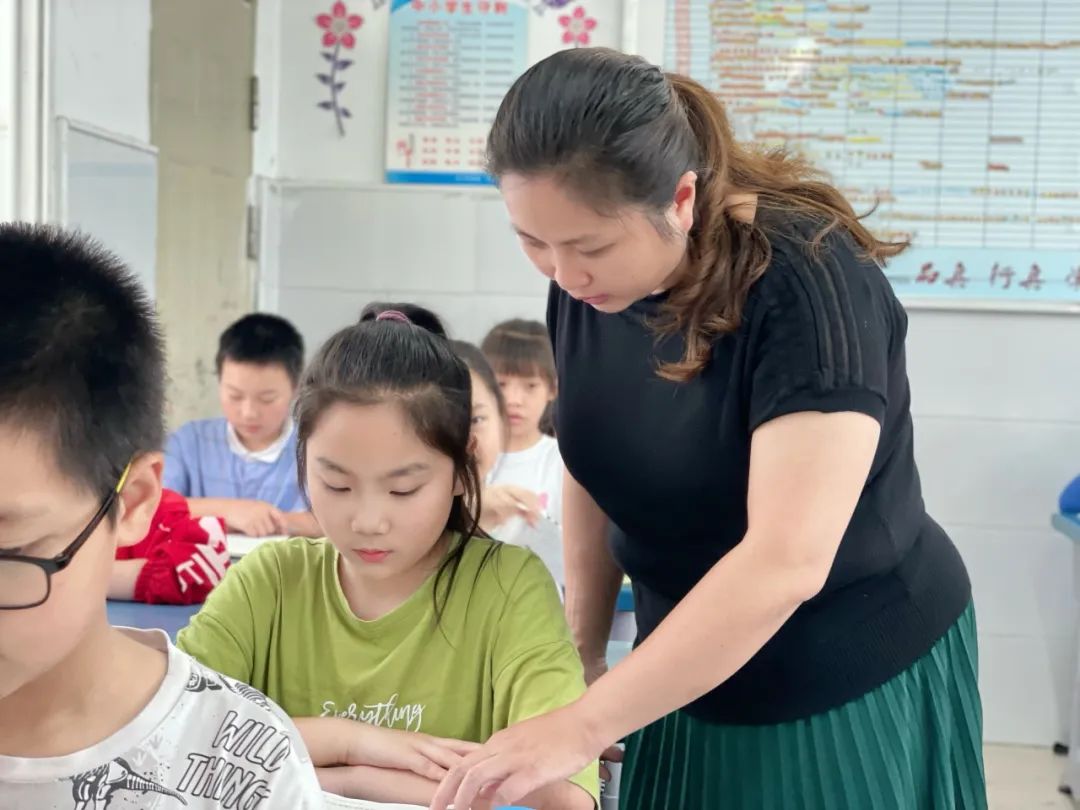 小学课后服务语文,金康园小学课后服务课