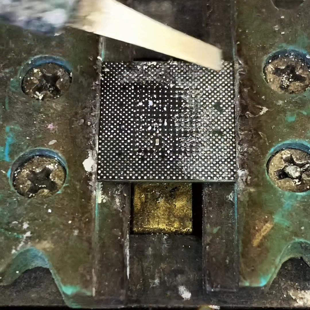 华为手机黑屏死机是什么原因,华为手机死机后黑屏开不了机